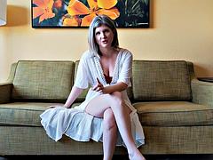 Housewife Gingers Cuckold Webcam JOI Session: She Gives Instructions on Cowgirl Riding