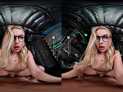 VR Bangers Dangerous experiment makes Anna Claire Clouds really horny VR Porn