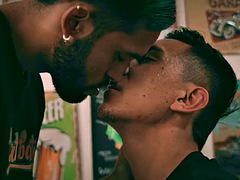 Anal Camilo Brown fucks athletic twink JB Bareback covering his ass with cum and pushing it in his hole