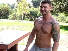 Sporty gay dude meets up with a stranger for a hardcore fuck