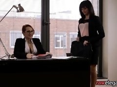 Office babe fingered and pussylicked