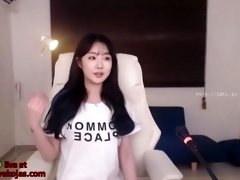 sexy korean babe oils her big tits